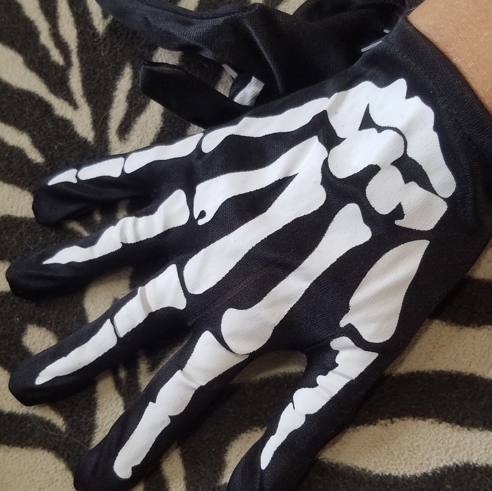 Skeleton Gloves|| Last chance deleting soon